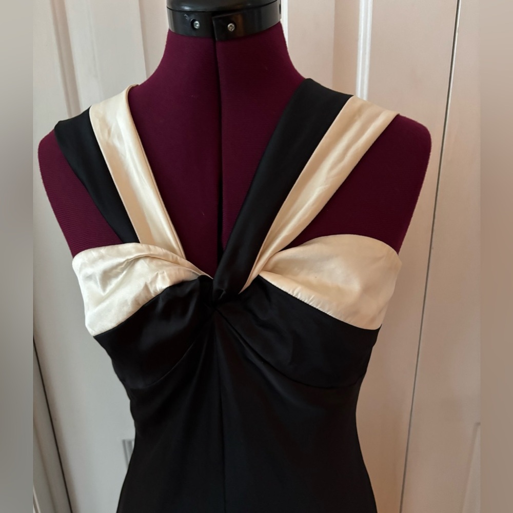 Jones NY 100% Silk Cream & Black Halter Midi Dress Pure elegance. Wedding Guest